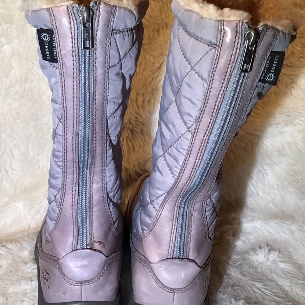 Ugg leather/quilted zip up boots 8 - Picture 10 of 10